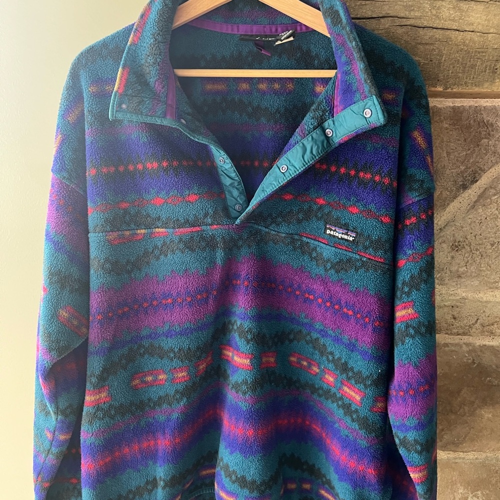 Colorful Patterned Fleece Pullover